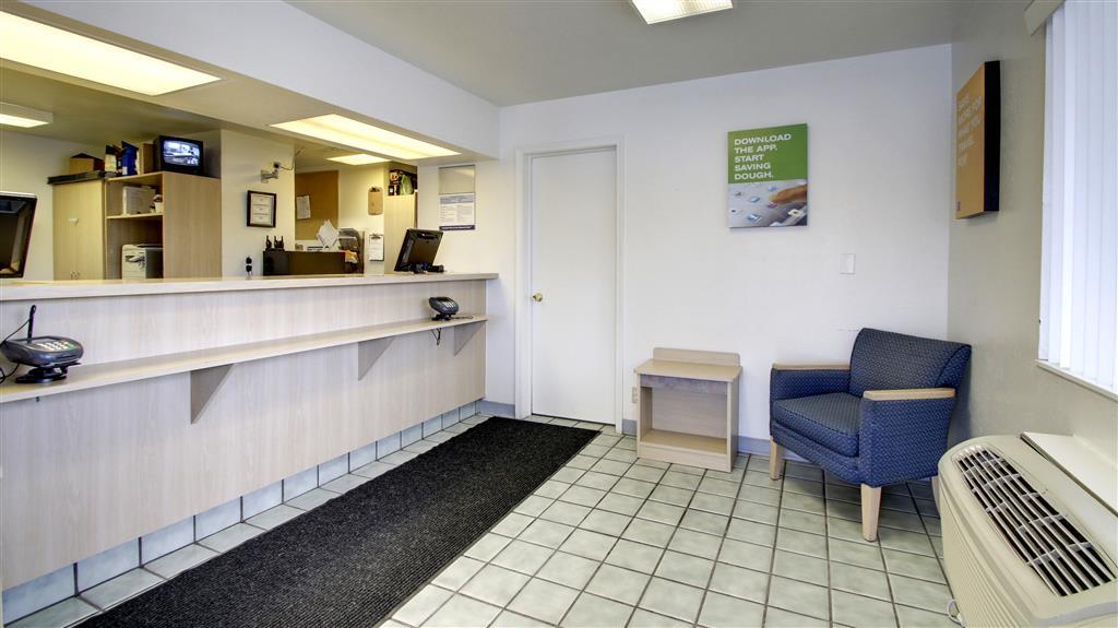 Motel 6 Manhattan Kansas Інтер'єр фото